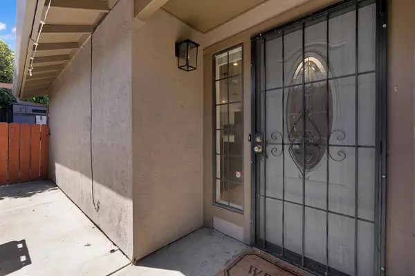 450 Hawthorne DR, Tracy, CA 95376