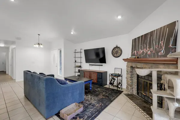 450 Hawthorne DR, Tracy, CA 95376