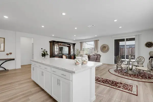 924 Somerset WAY, Patterson, CA 95363