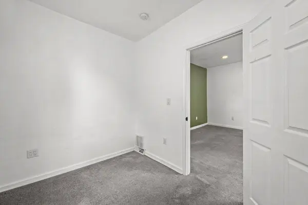 3275 S S 15th Street STREET, Milwaukee, WI 53215