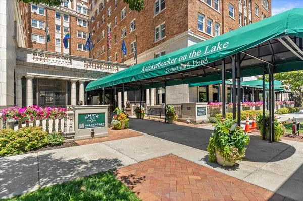 1028 E Juneau AVENUE #418, Milwaukee, WI 53202