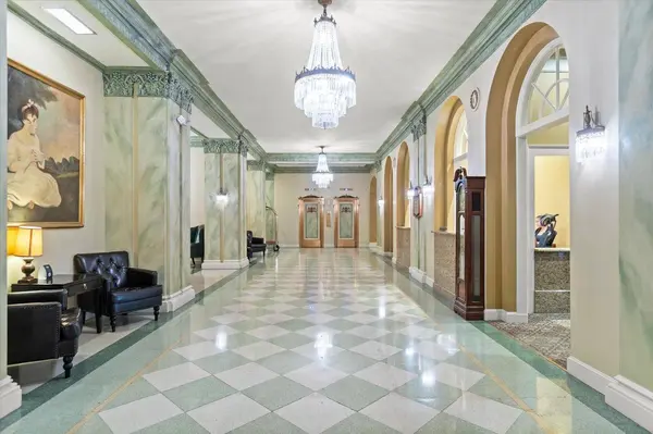 1028 E Juneau AVENUE #418, Milwaukee, WI 53202