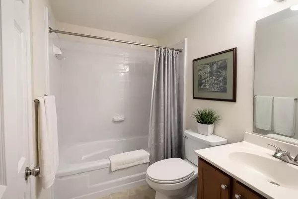 Alexandria, VA 22315-4871,6000 Ellesmere Ct #F