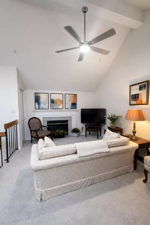 Alexandria, VA 22315-4871,6000 Ellesmere Ct #F