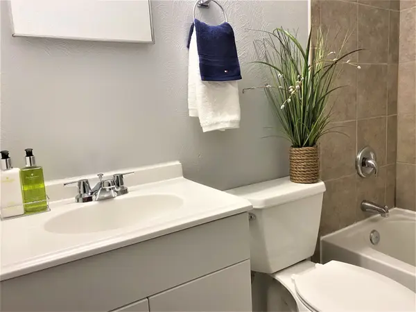 16553 Sherwood Pl, Woodbridge, VA 22191-4625