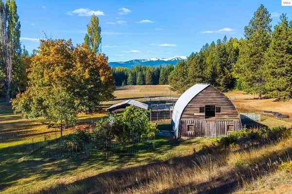 55 Trotter Ln, Sandpoint, ID 83864