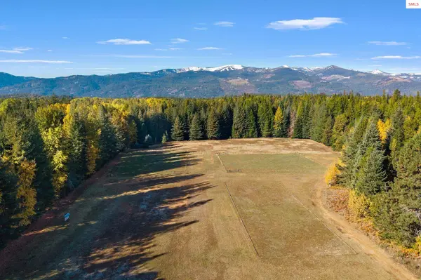 55 Trotter Ln, Sandpoint, ID 83864