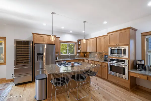 4083 W SHOREVIEW LN, Coeur d'Alene, ID 83814