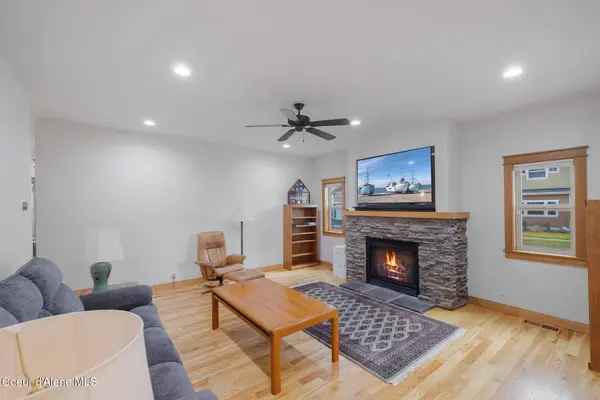 4083 W SHOREVIEW LN, Coeur d'Alene, ID 83814