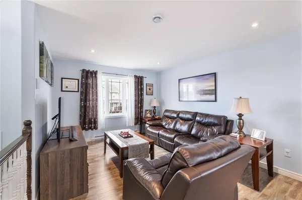 40 Finlaystone Drive, Mt. Pearl, NL A1A 0E2