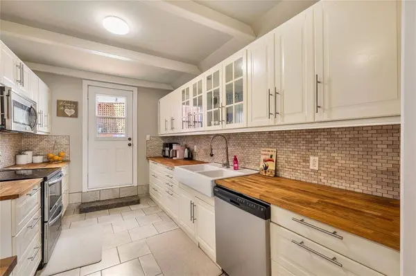 4 Pennywell Road, St. John's, NL A1C 2K9