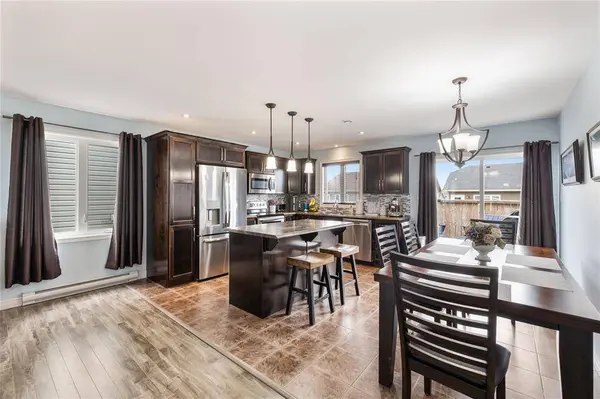 40 Finlaystone Drive, Mt. Pearl, NL A1A 0E2