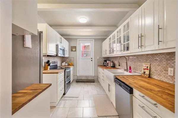 4 Pennywell Road, St. John's, NL A1C 2K9