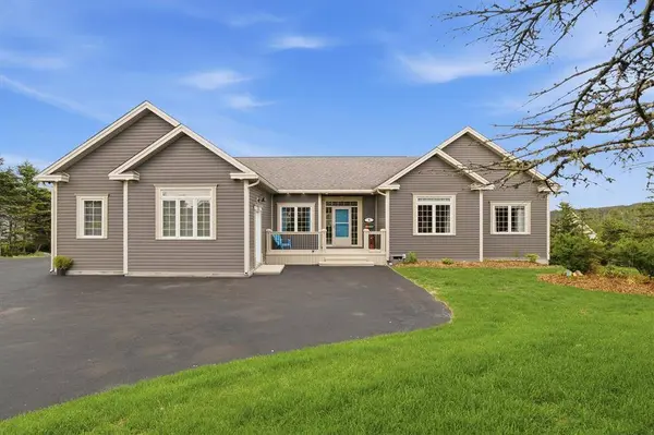 5 Captain Matthew Davis Drive, Torbay, NL A1K 0G7