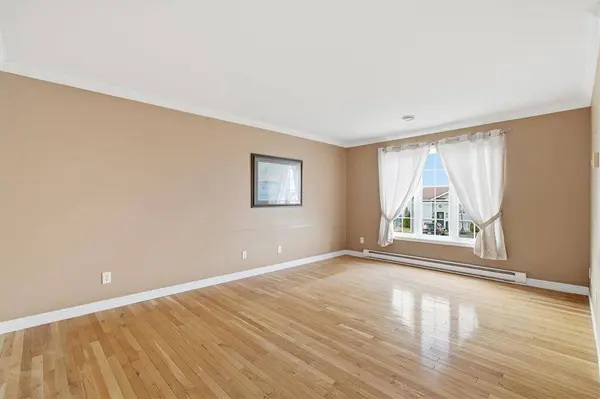 7 Irish Loop Street, St. John's, NL A1G 1W7