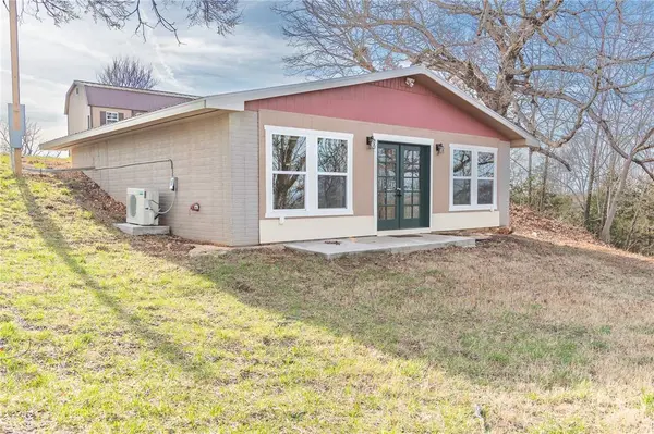 15834 281 Hwy, Lead Hill, AR 72644