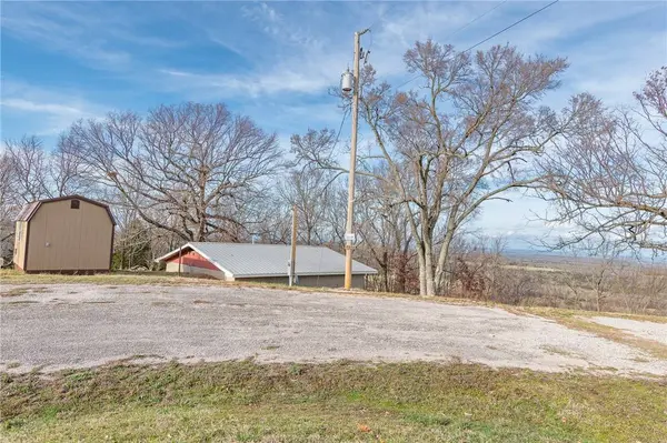 15834 281 Hwy, Lead Hill, AR 72644