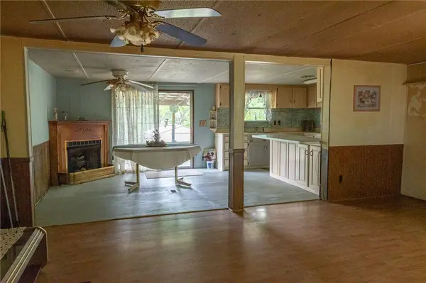 1247 W First St, Lead Hill, AR 72644