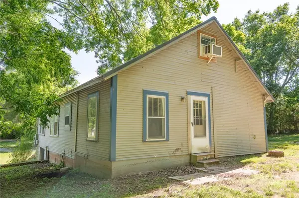 1103 Wilson Ave, Harrison, AR 72601