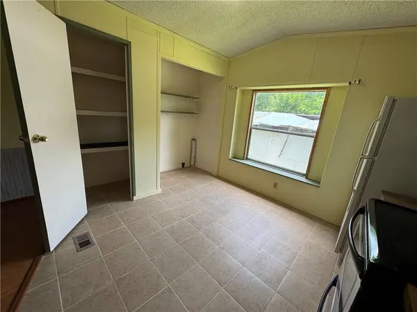 83 NC 2813, Marble Falls, AR 72648