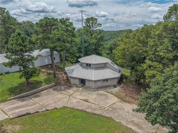 10207 Rainbow Ridge Rd, Omaha, AR 72662