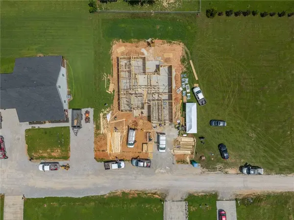 720 Angie Lynn St, Green Forest, AR 72638