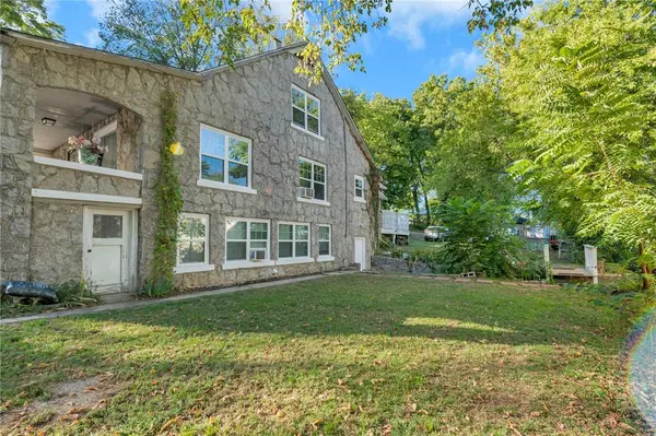 613 W South Ave, Harrison, AR 72601