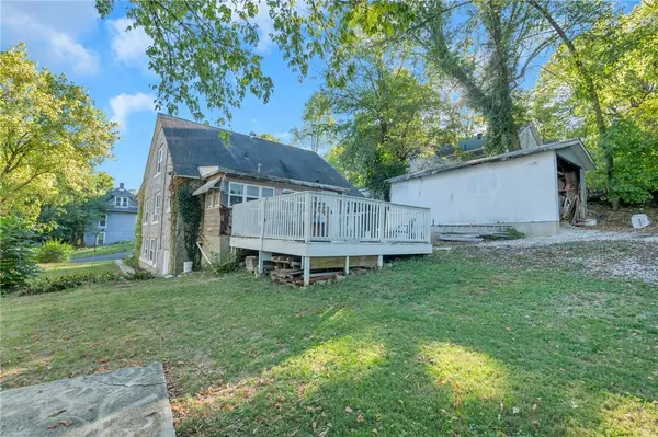 613 W South Ave, Harrison, AR 72601