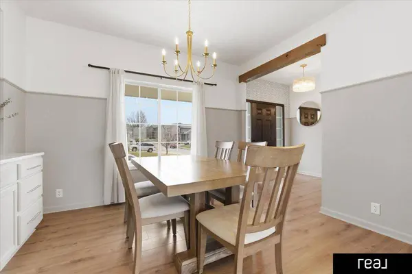 17024 Rampart Street, Omaha, NE 68136