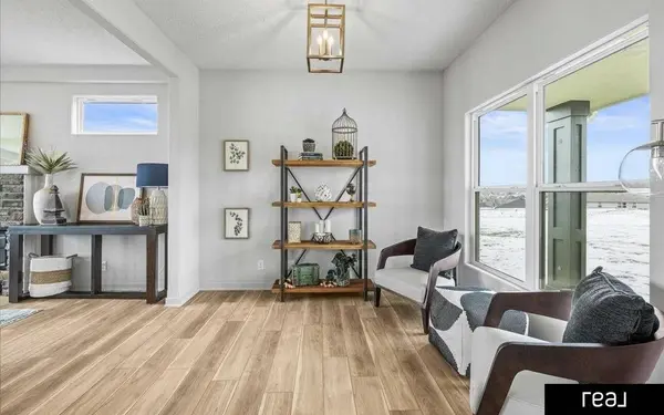 7409 N 176 Avenue, Bennington, NE 68007