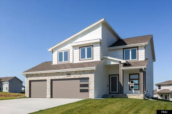 5512 N 190th Avenue, Elkhorn, NE 68022