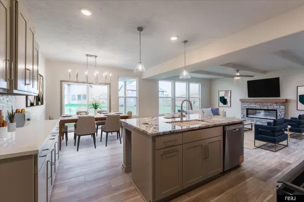 12615 Carpenter ST, Papillion, NE 68138