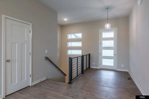 12810 cooper ST, Papillion, NE 68138