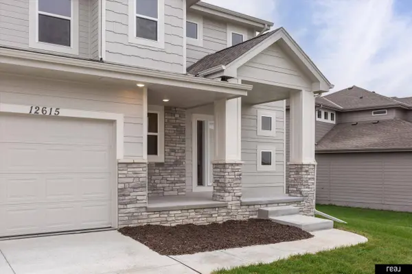 12615 Carpenter ST, Papillion, NE 68138