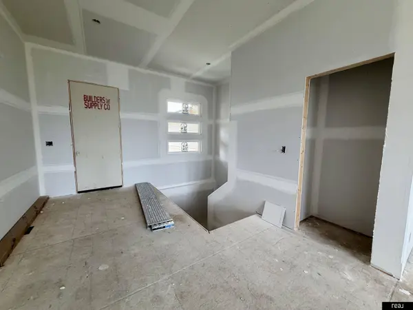 12019 S 44 ST, Bellevue, NE 68123