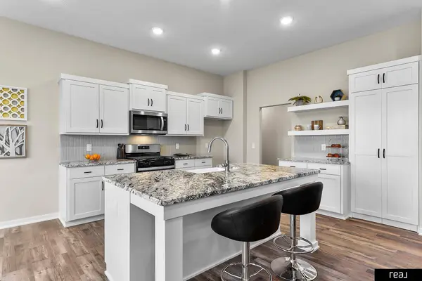 12501 Quail DR, Bellevue, NE 68123
