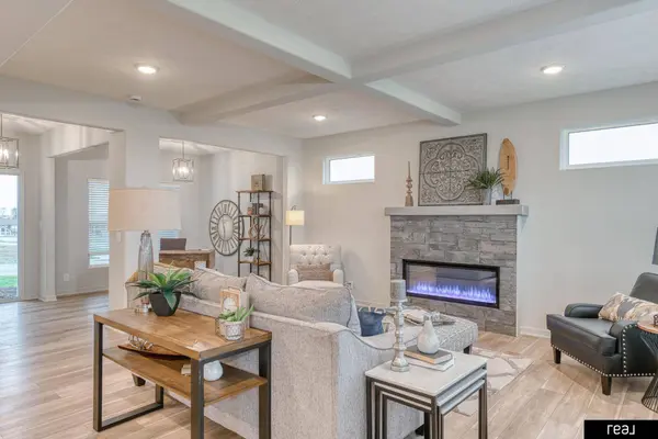 12510 Carpenter ST, Papillion, NE 68046