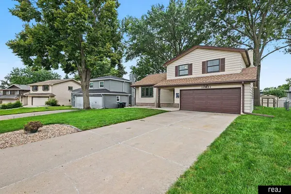 10621 N ST, Omaha, NE 68127