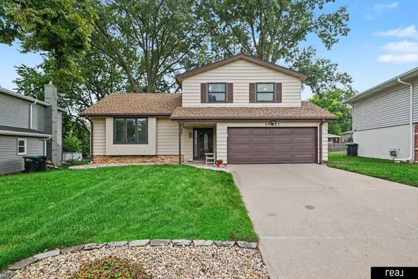 10621 N ST, Omaha, NE 68127