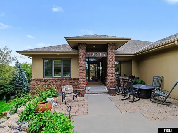 10215 Margo ST, La Vista, NE 68128