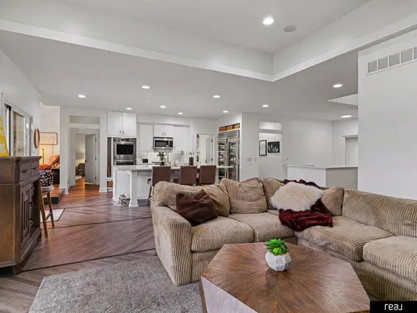 10215 Margo ST, La Vista, NE 68128