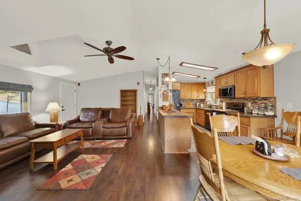 760 Lingel Dr, El Cajon, CA 92019