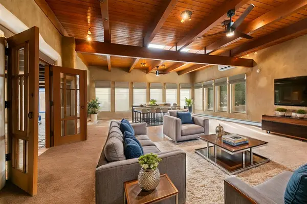 feature image of What Are the Benefits of Downsizing in Santa Fe? A Simple FAQ Guide for Your Next Chapter