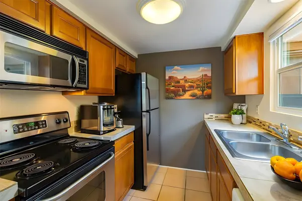 2210 Miguel Chavez Unit 812, Santa Fe, NM 87505