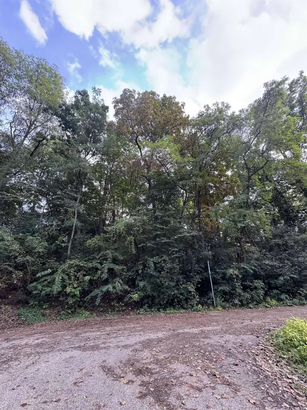 5611 Tall Oak Road, Wausaukee, WI 53597