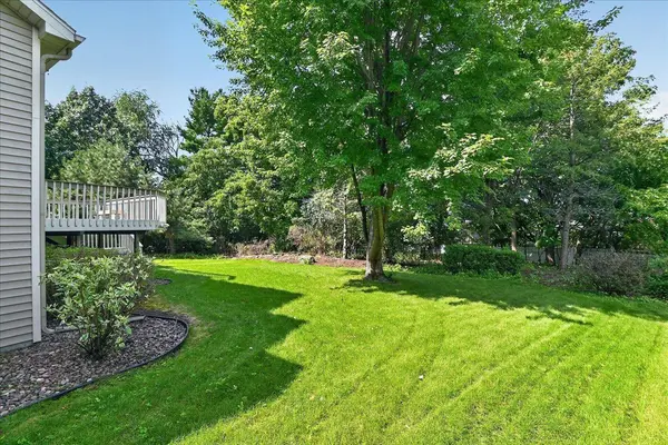 5230 Summer Ridge Drive, Madison, WI 53704