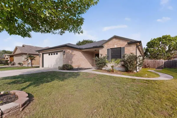 211 Silverado DR, Kyle, TX 78640