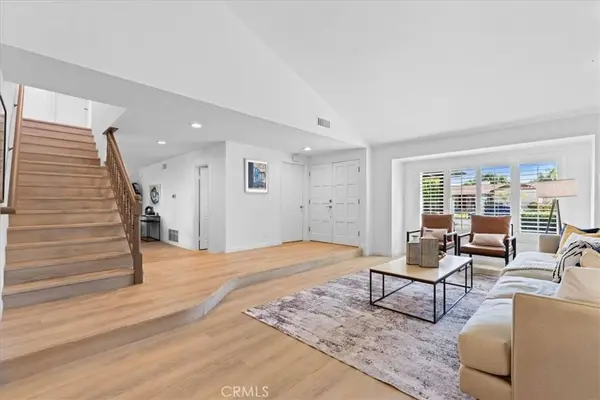 12325 Glynn, Downey, CA 90242