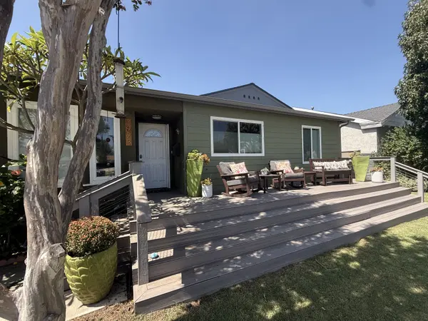 3923 Conquista Ave, Long Beach, CA 90808-2215