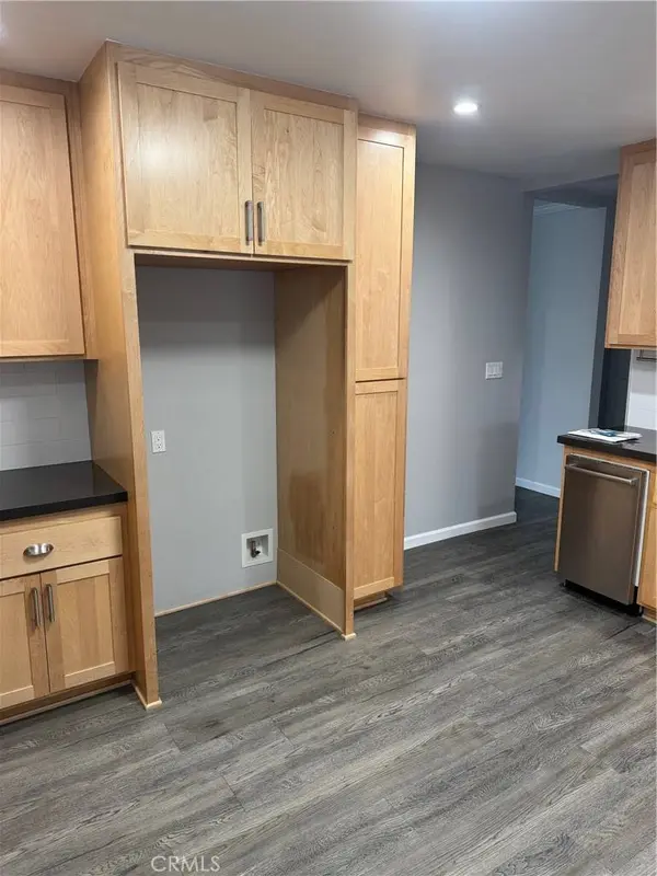 17531 San Jose, Granada Hills, CA 91344